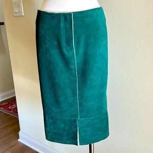 illia midi suede skirt.